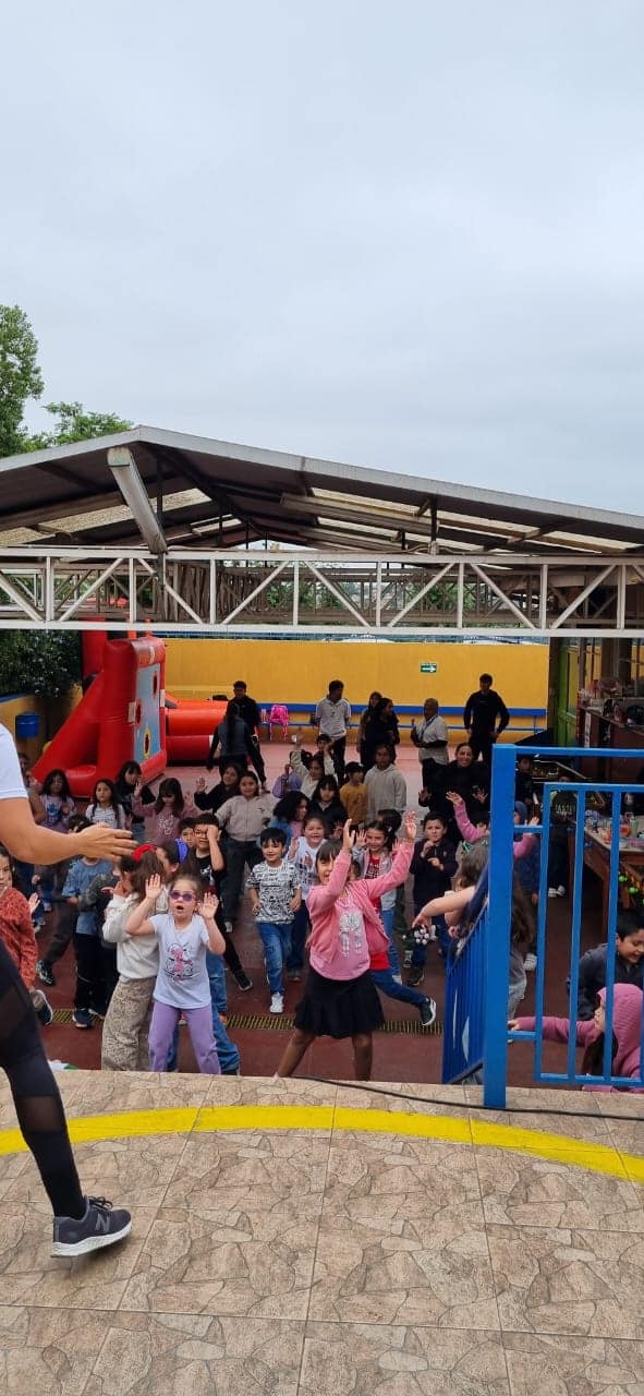 ¡Día de Alegría y Convivencia en el Colegio HF Camilo Henríquez de Quilpué! - 584069339_1319445626645093_5266171526079070115_n.jpg